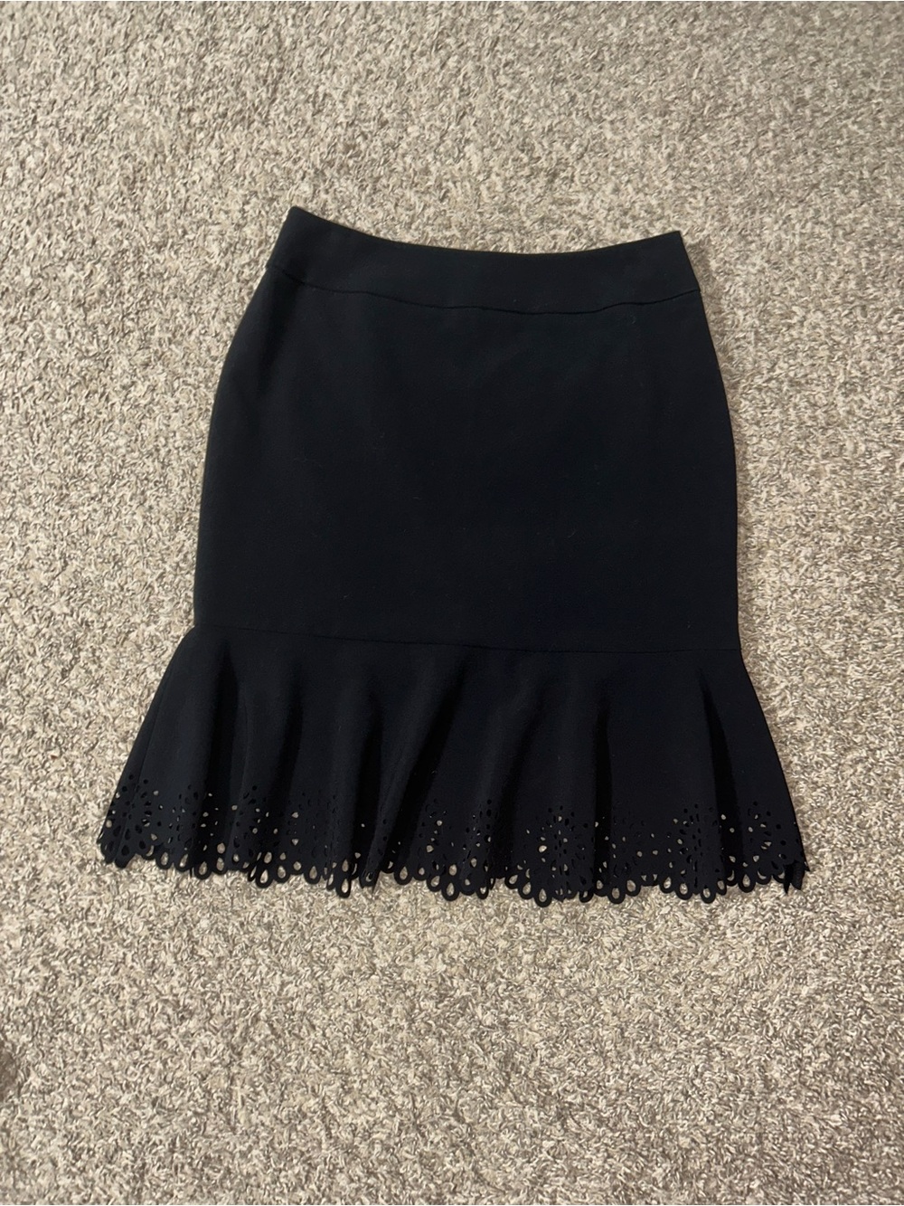 NWOT! Nine West Laser-Cut Mermaid Skirt size 2